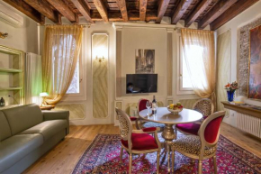 Sant'Angelo - Fenice Apartments in Venice